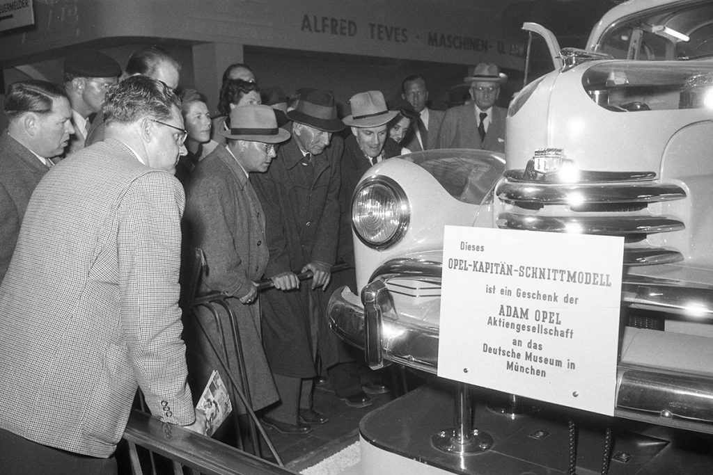 1953 Opel Kapitaen Exhibition IAA-Frankfurt