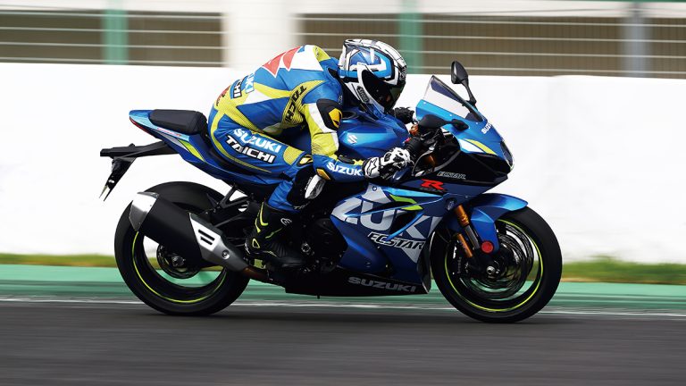 Suzuki GSX-R1000 wins National Superstock 1000 Championship