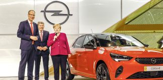 2019 Opel IAA-Frankfurt Angela Merkel Michael Lohscheller Corsa-e