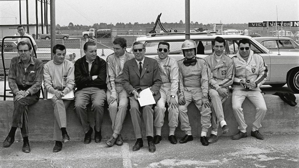 Daytona 1968, Peter Falk, Hans Mezger, Helmuth Bott, Rolf Stommelen, Huschke von Hanstein, Joe Buzzetta, Hans Herrmann, Vic Elford and Gerhard Mitter