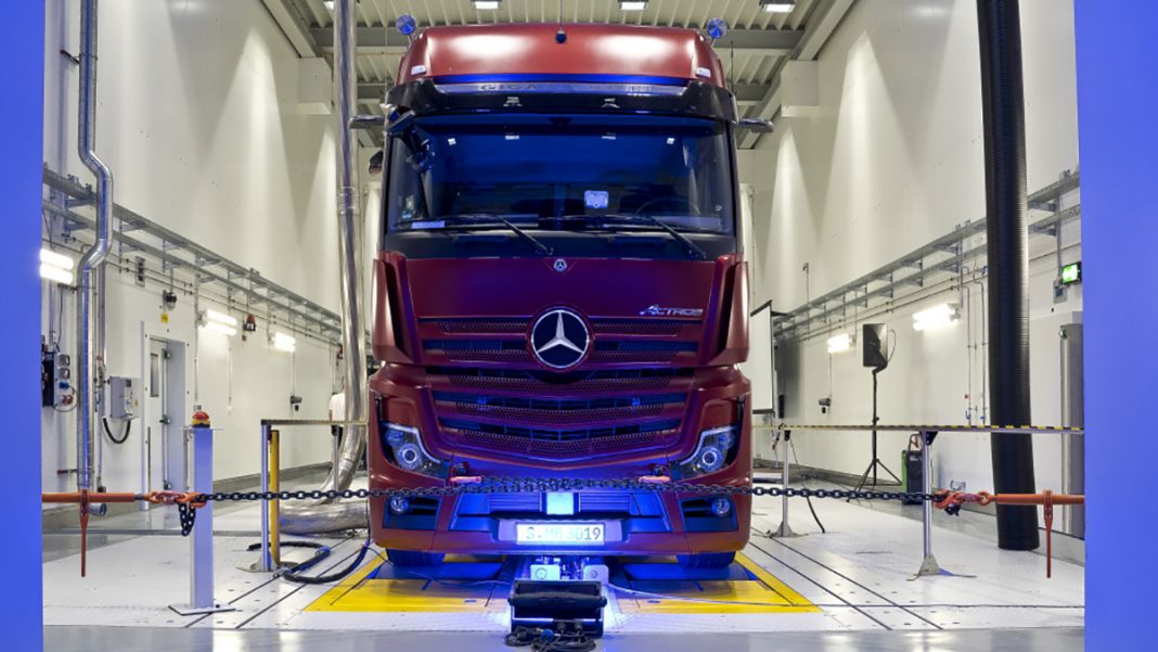 Mercedes-Benz invests around 70 million Euro in the development of present-day and future trucks
