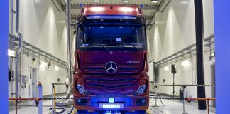 Mercedes-Benz invests around 70 million Euro in the development of present-day and future trucks