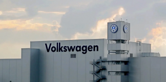 Volkswagen extends suspension of production