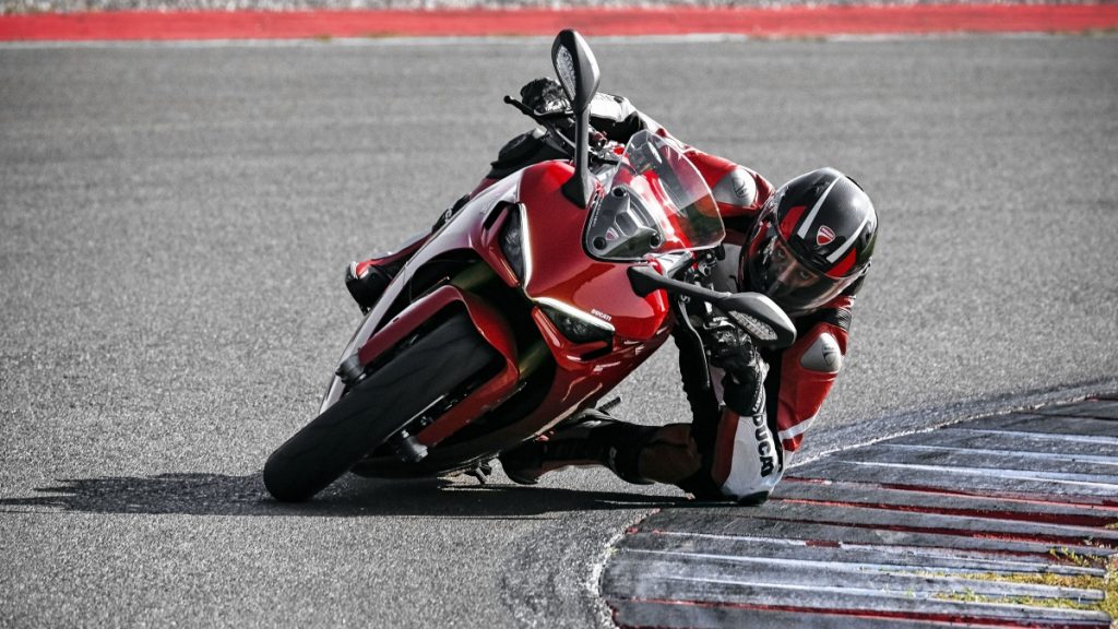 New Ducati SuperSport 950