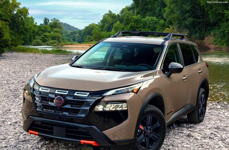 2025 Rogue Rock Creek Edition ©Nissan